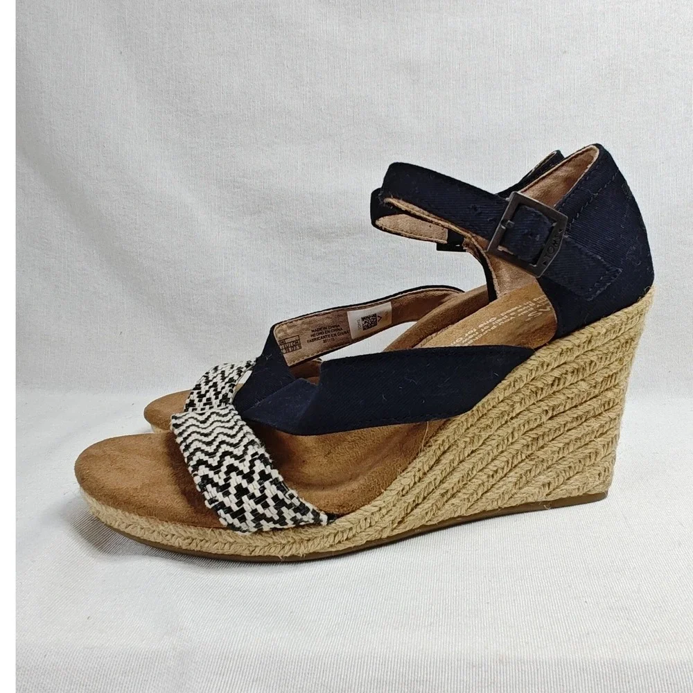 TOMS Womens Rope Clarissa Wedge Shoe  Black White Natural Sandal Espadrilles 5.5